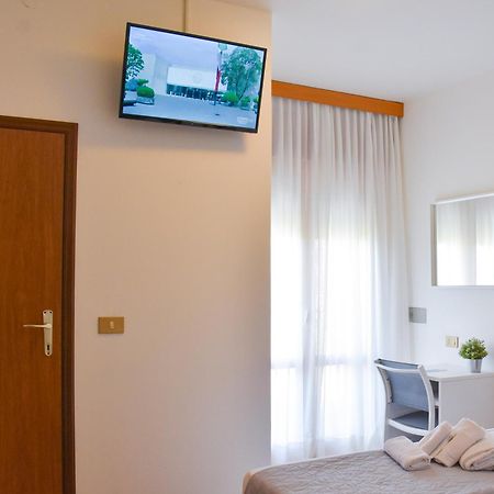 Hotel Umberto Lido di Jesolo Buitenkant foto