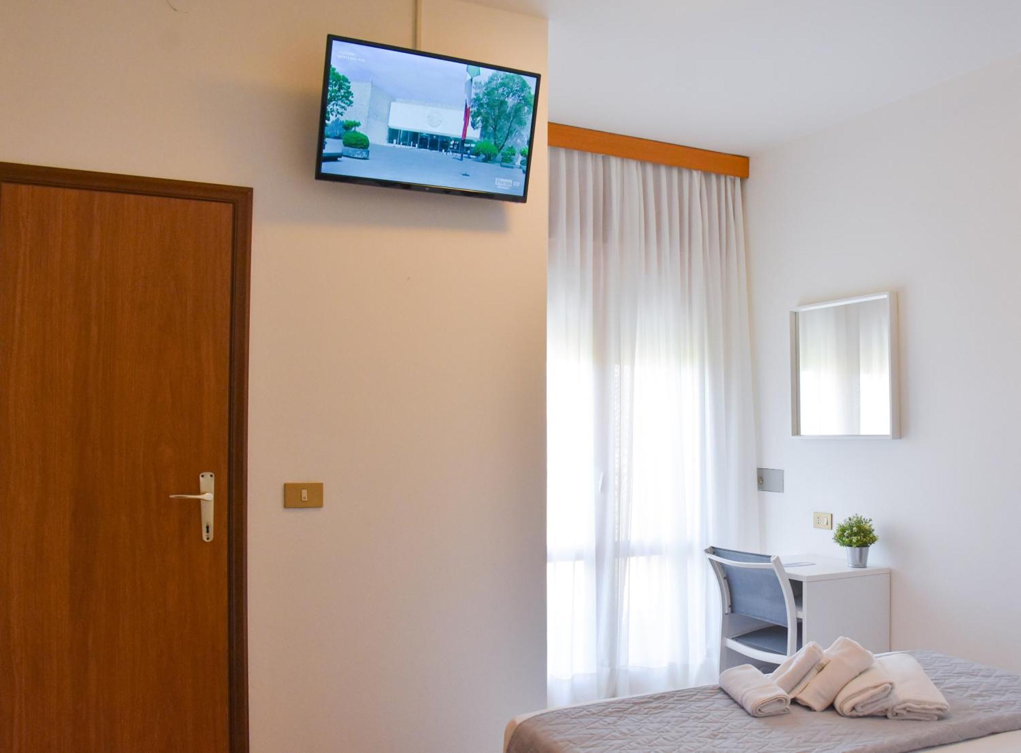 Hotel Umberto Lido di Jesolo Buitenkant foto