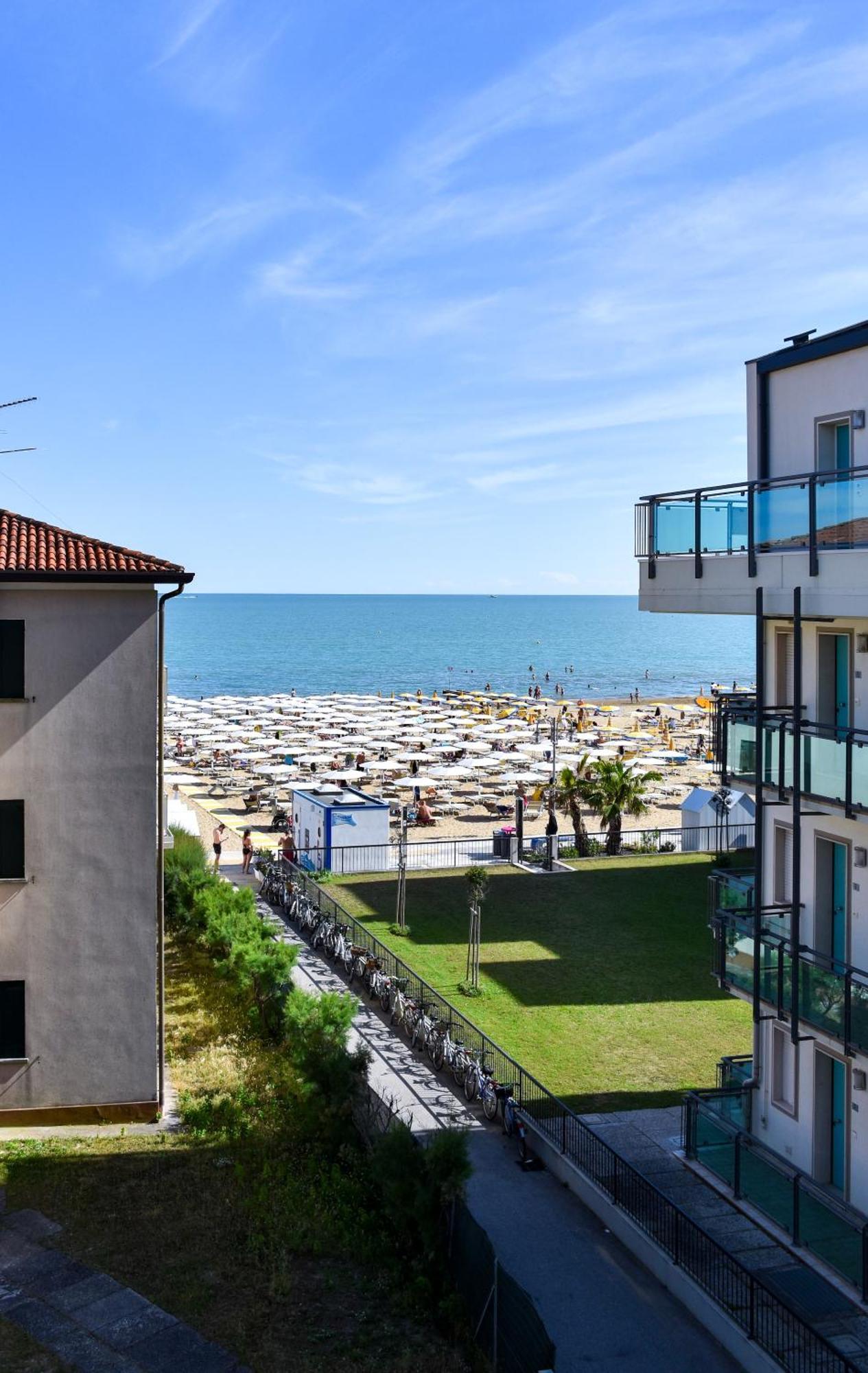 Hotel Umberto Lido di Jesolo Buitenkant foto