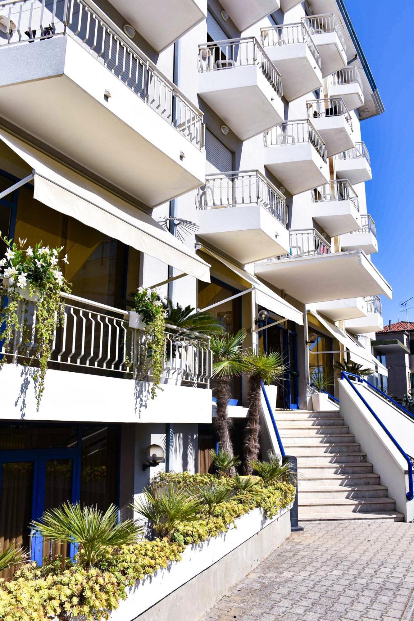 Hotel Umberto Lido di Jesolo Buitenkant foto