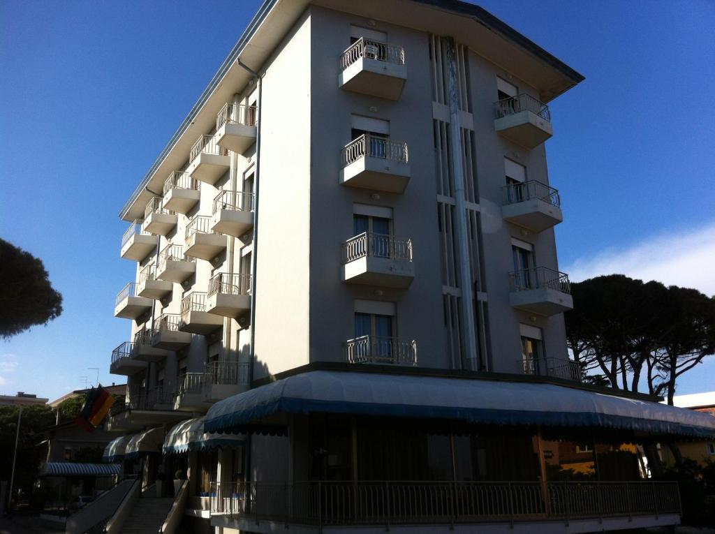 Hotel Umberto Lido di Jesolo Buitenkant foto